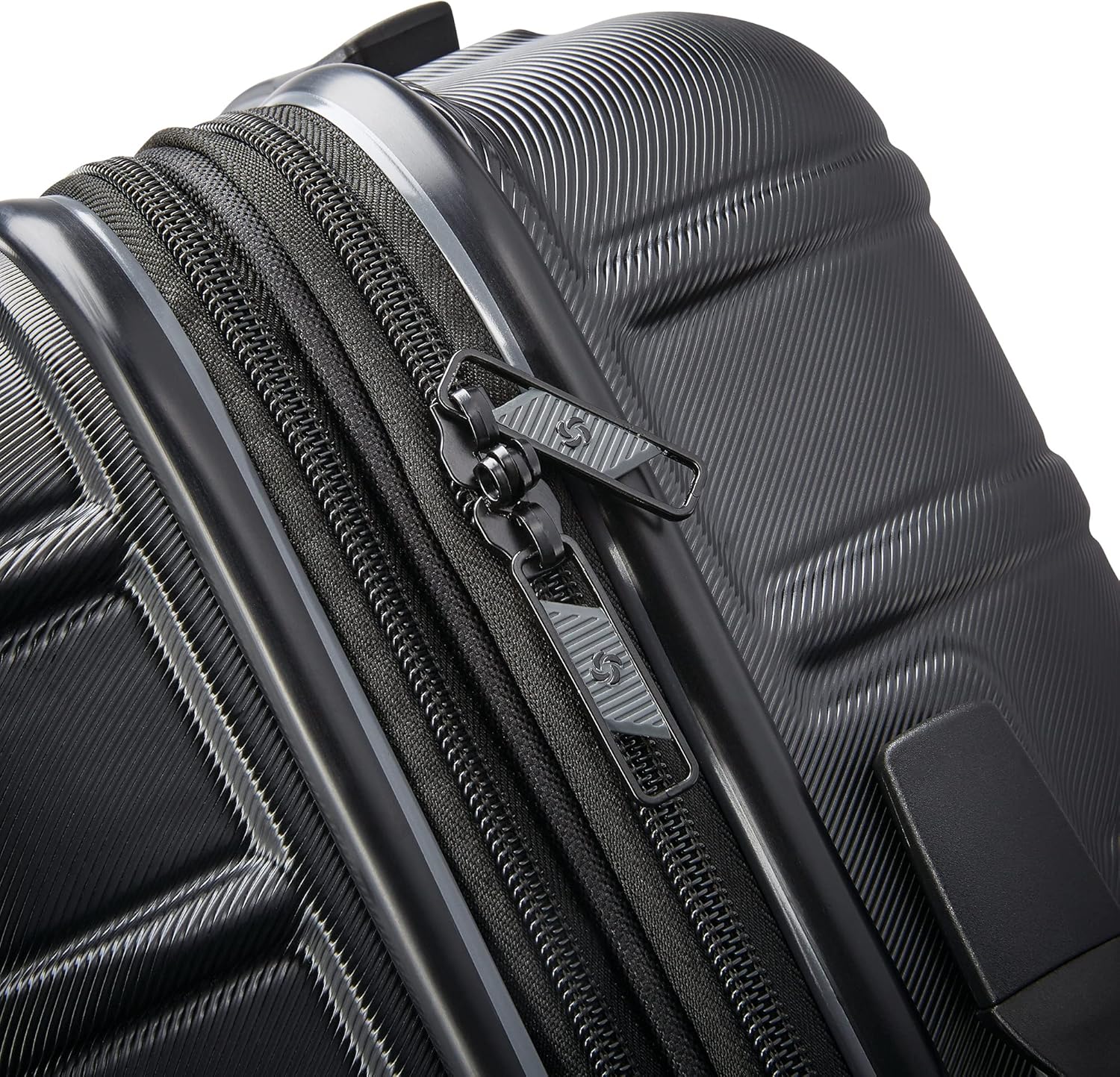 Samsonite Omni 2 Hardside Expandable Luggage with Spinner Wheels, Carry-On 20-Inch, Midnight Black - Image 2