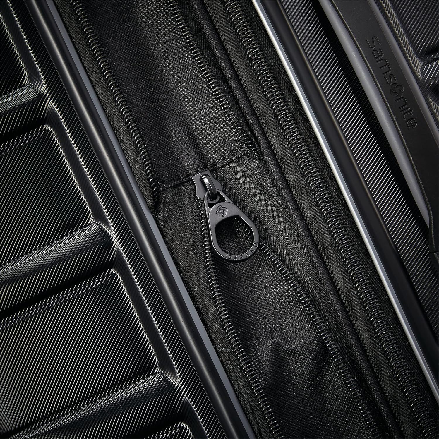 Samsonite Omni 2 Hardside Expandable Luggage with Spinner Wheels, Carry-On 20-Inch, Midnight Black - Image 3